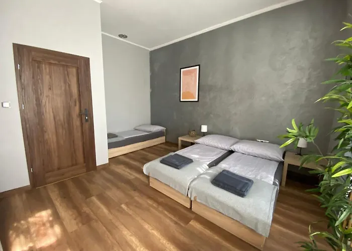 بيت شباب Rynek22 *