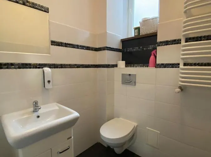 بيت شباب Rynek22 *